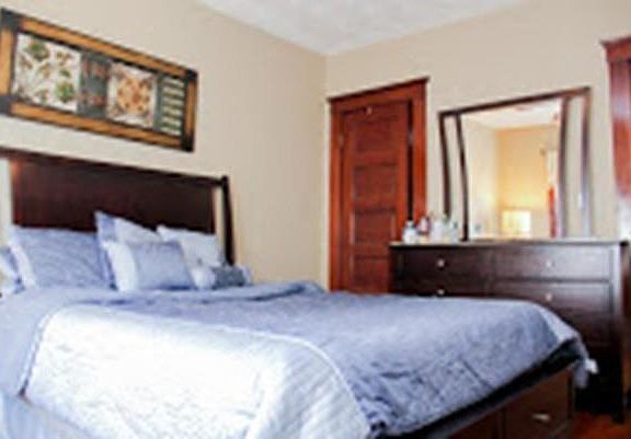 2nd image of 22 Hyde St #3
