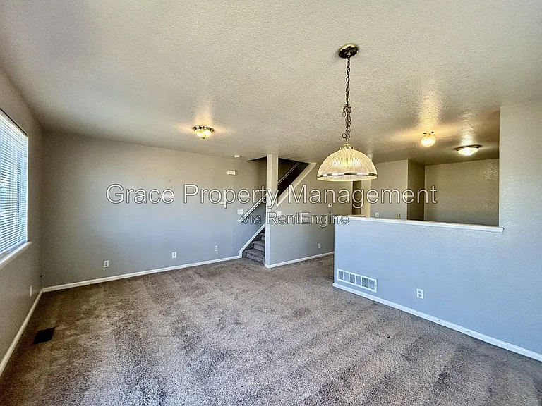 424 W 91st Cir — Photo 6