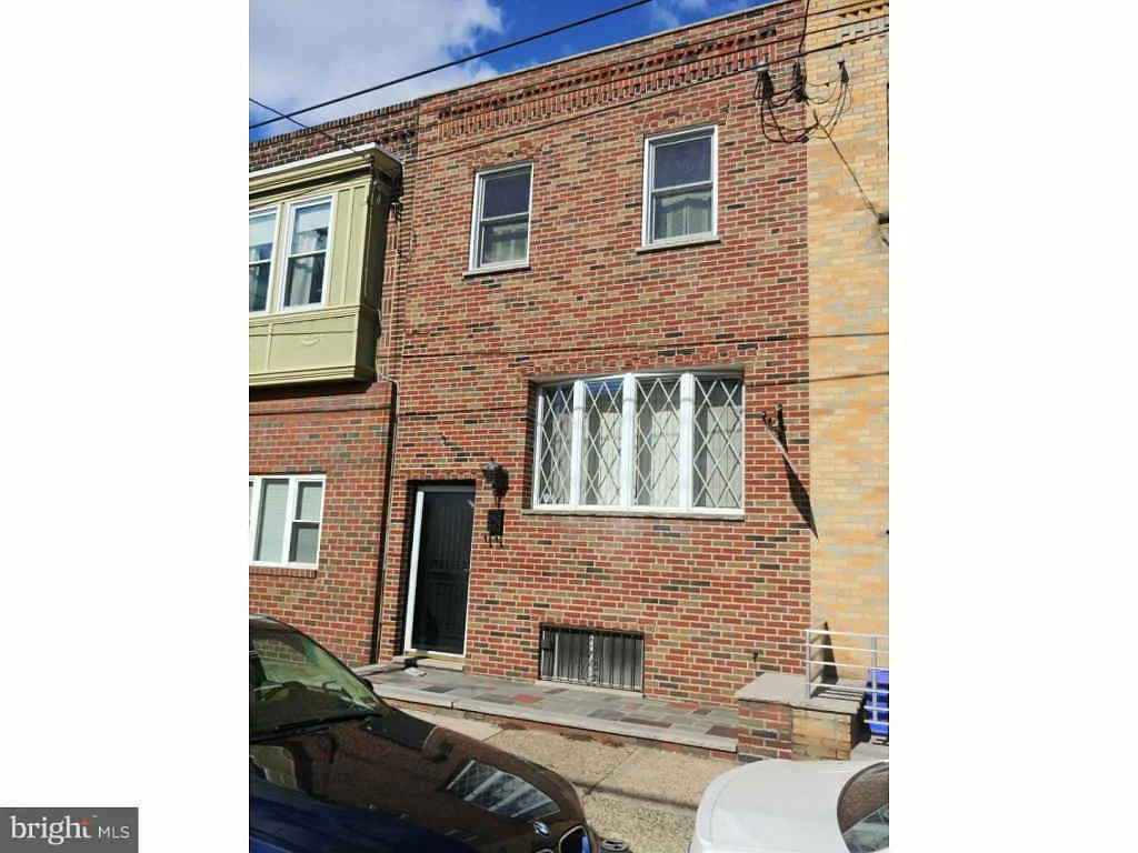 1103 Morris St photo 1
