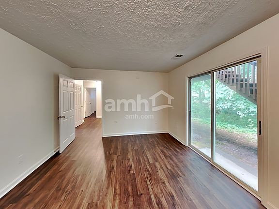 5th image of 2631 Abbotts Glen Dr NW
