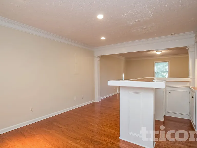 828 Georgetown Dr — Photo 9