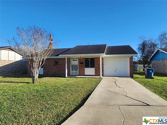 2nd image of 105 Tangerine Dr