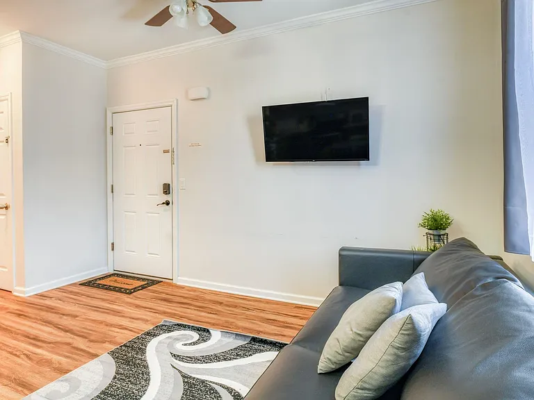 34 Gray St #2 — Photo 7