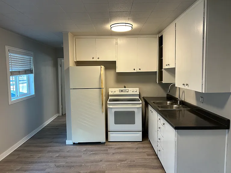 356 Stadium Dr N #4 — Photo 4