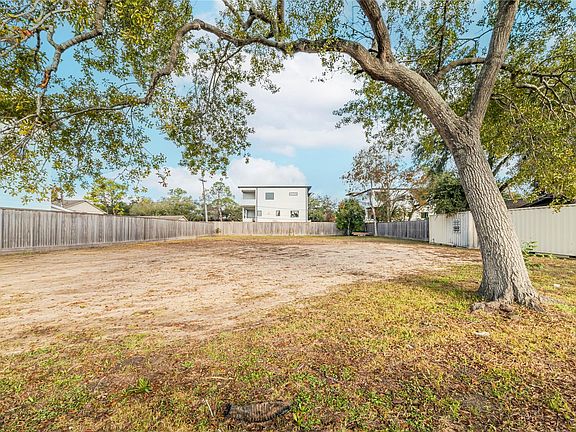 2nd image of 4906 N Braeswood Blvd