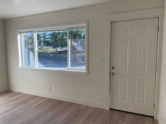 5th image of 599 Olive St #B