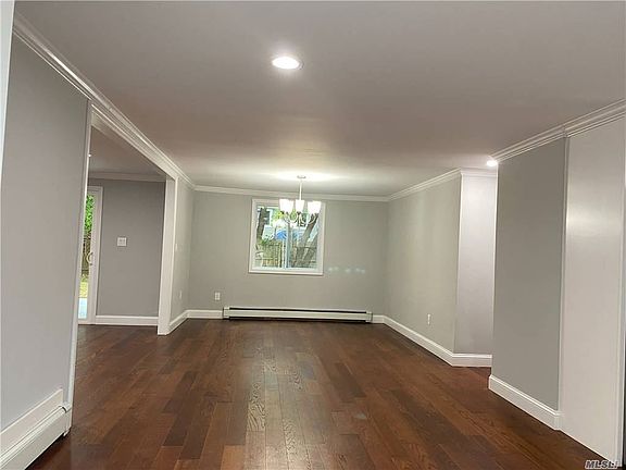 5th image of 1043 Sipp Ave