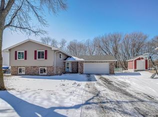 6241 Chesshire Ln N, Maple Grove, MN 55311
