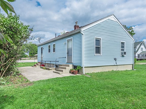 3rd image of 37 N Dixie Dr