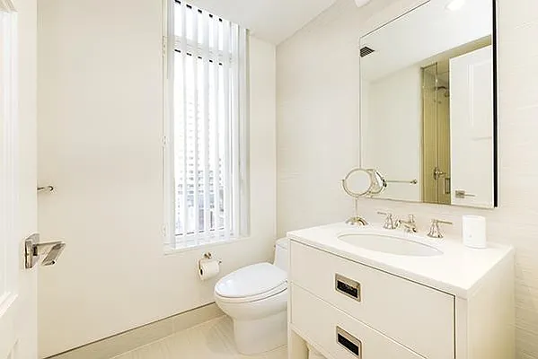Sold by R New York | media 5