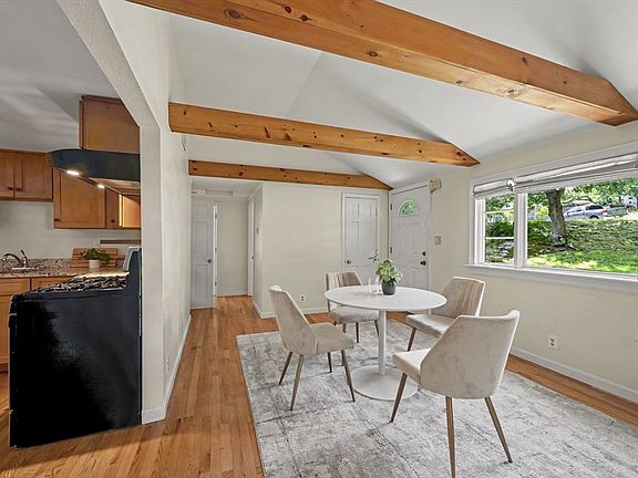 4th image of 12 Vista Cir
