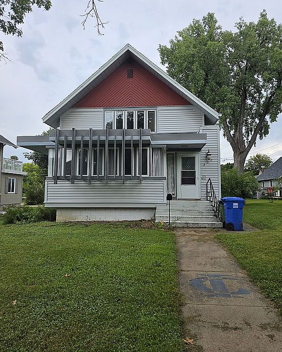 1st image of 303 3rd Ave