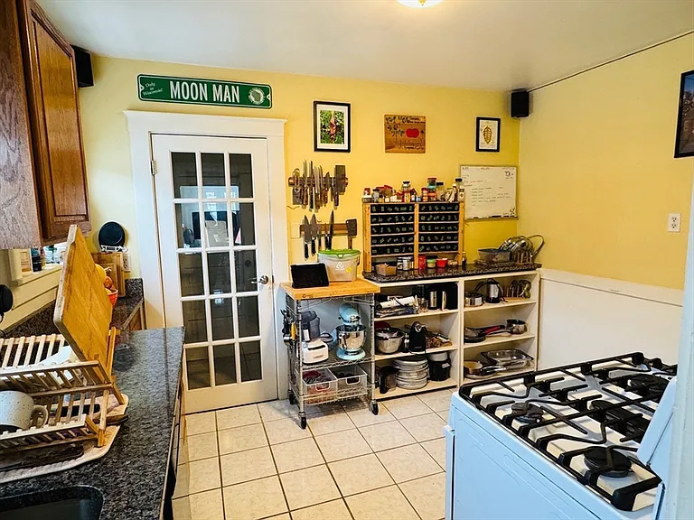 106 Bennett St #2 — Photo 8
