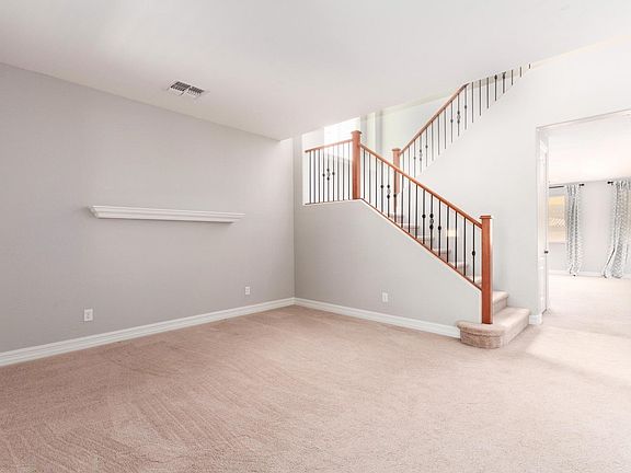 5th image of 15175 W Dahlia Dr