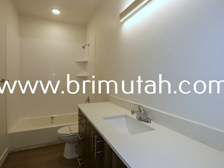 945 S Washington St #203 — Photo 9