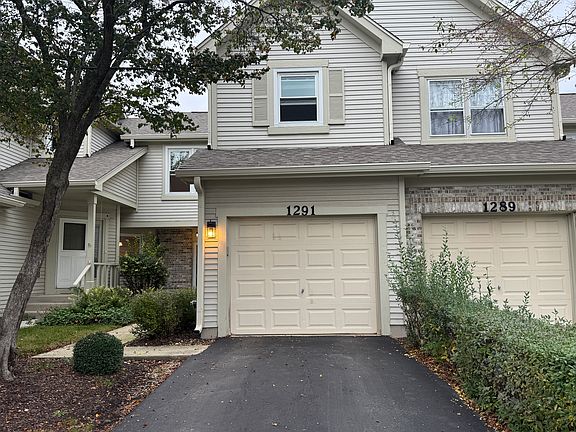 2nd image of 1291 Rhodes Ln