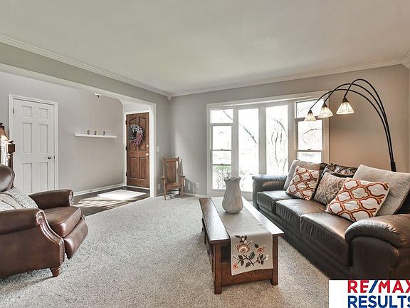 5th image of 617 N 152nd Avenue Cir