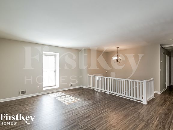 3rd image of 4163 Northstrand Dr