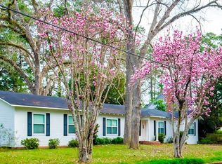 910 W Dogwood St, Woodville, TX 75979