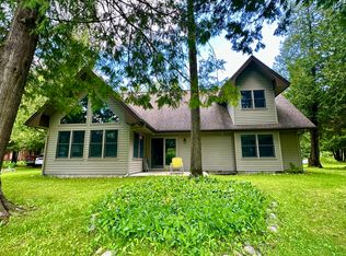 10085 Twin Bridge Rd, Grayling, MI 49738