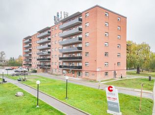 1051 - 1061 Seneca Avenue, Mississauga, ON L5G 3X6