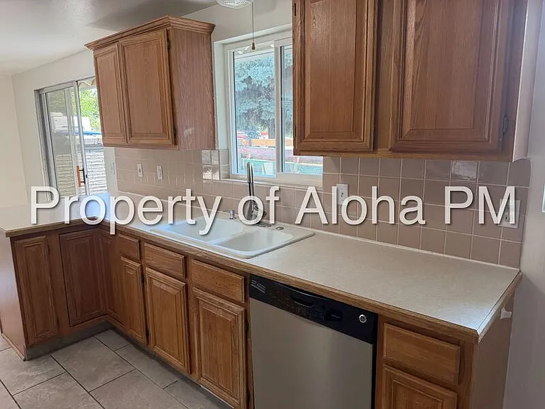 7303 W Hummel Dr — Photo 6