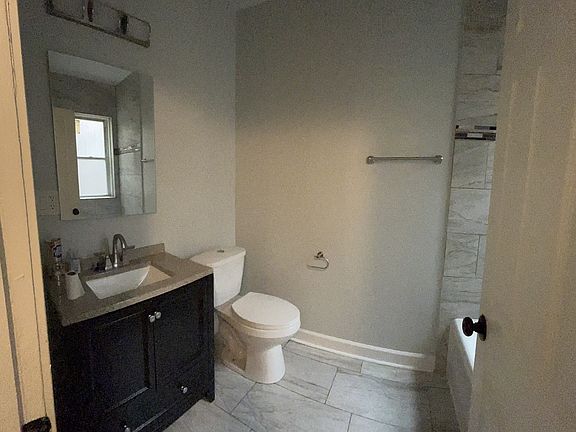 5th image of 5048 W Quincy St Unit 3