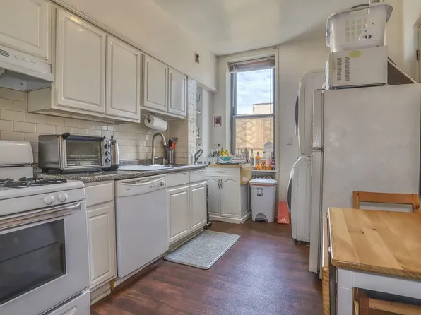 1131 Washington Street 8 image 2 of 16