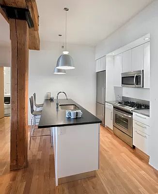 4th image of 25 Washington St APT 8C