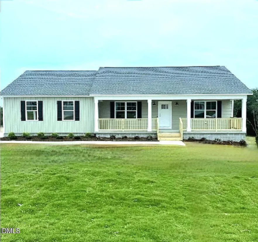 3 bed, 1585 sqft, $1,900 — Photo 2