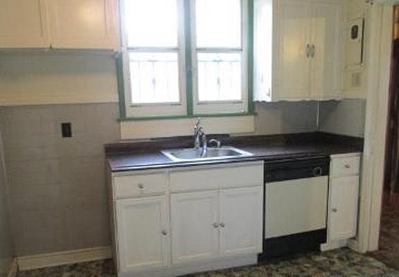 5th image of 3339 Douglass Ave