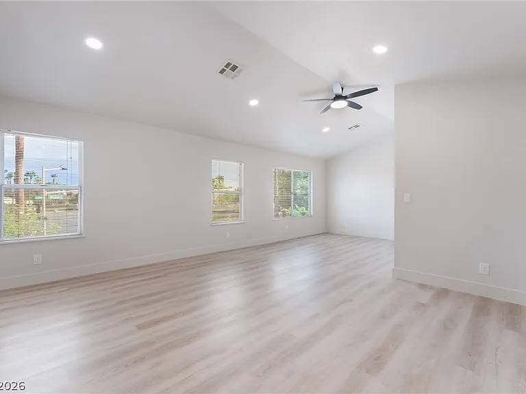 2100 Desert Peak Rd — Photo 20