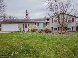 18392 Chaucer Ln, South Bend, IN 46637
