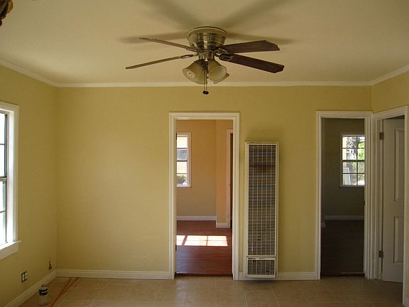 3rd image of 11645 208th St