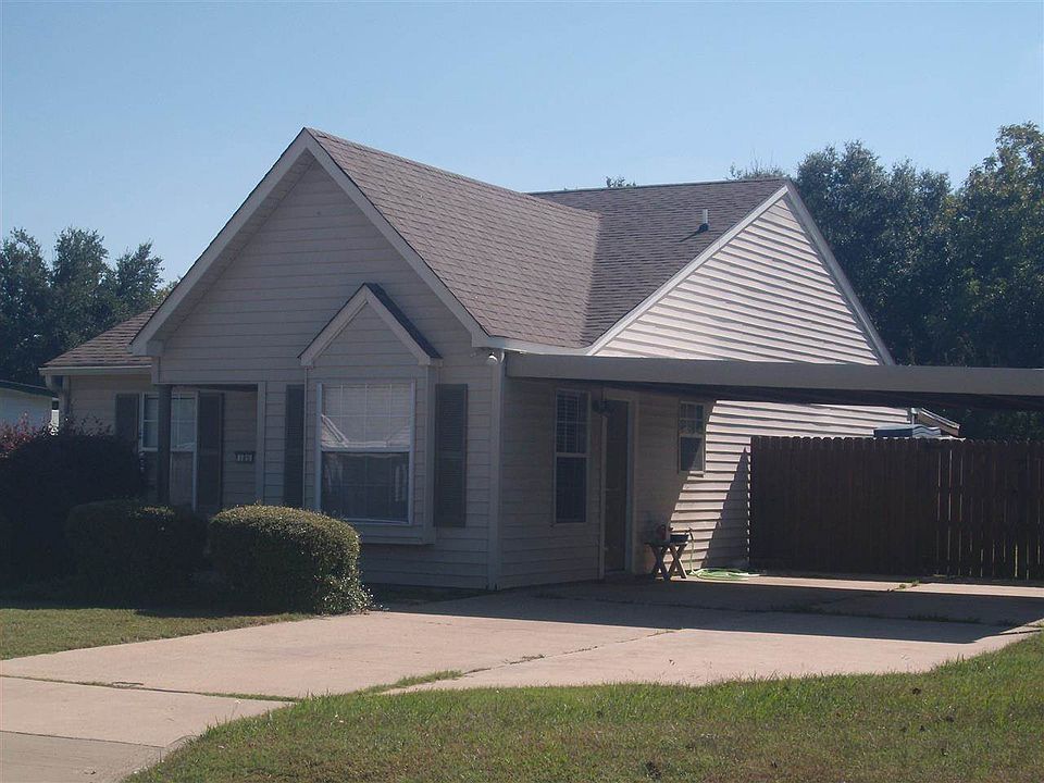 1st image of 105 Cedar Cir