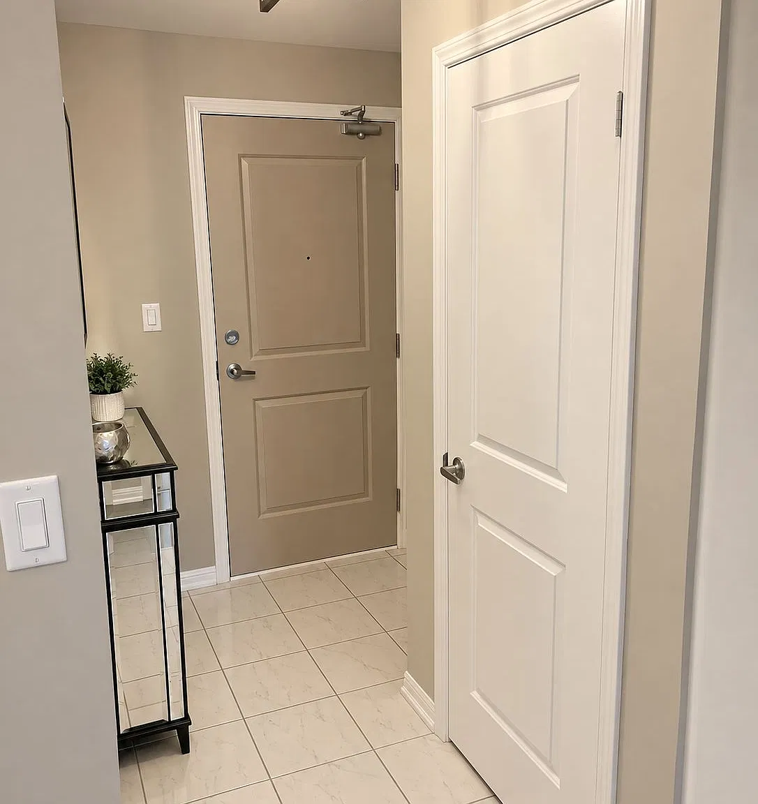 2 bed, $2,400 — Photo 4
