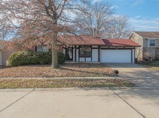 955 Justice Ct, Florissant, MO 63034