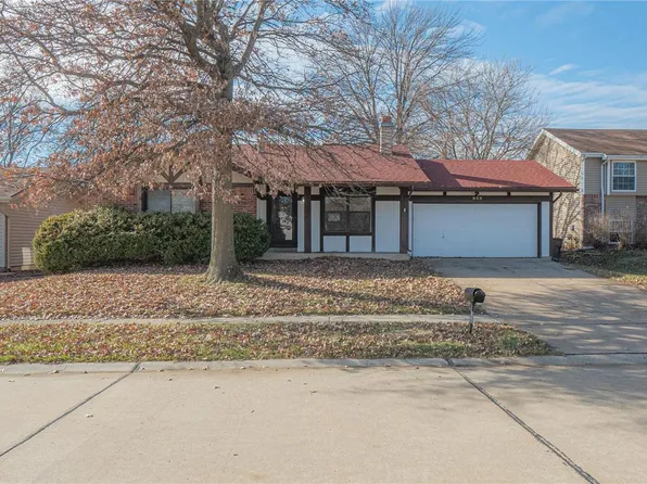 955 Justice Ct, Florissant, MO 63034