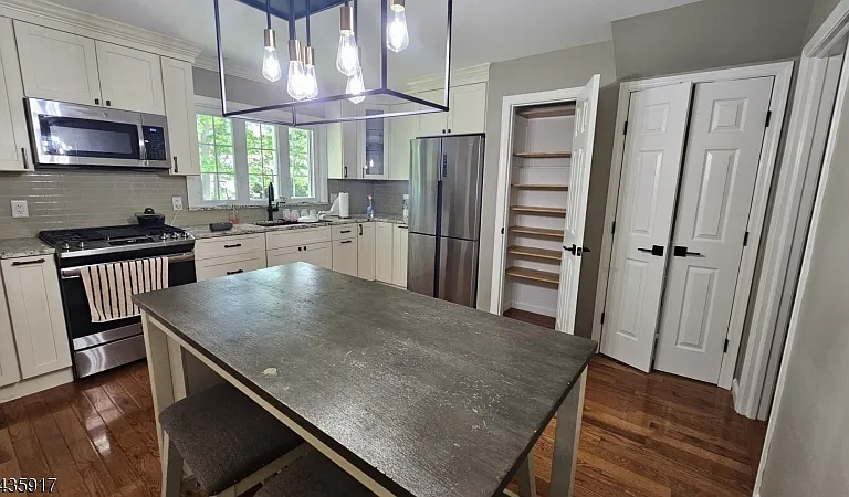 376 Delaware Ave — Photo 4