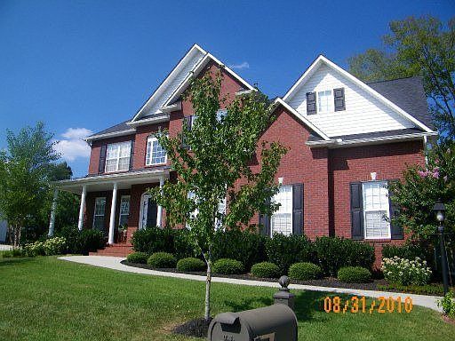 1st image of 937 Annatole Ln