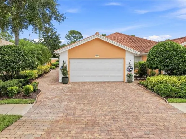 7677 Rozzini LN, NAPLES, FL 34114