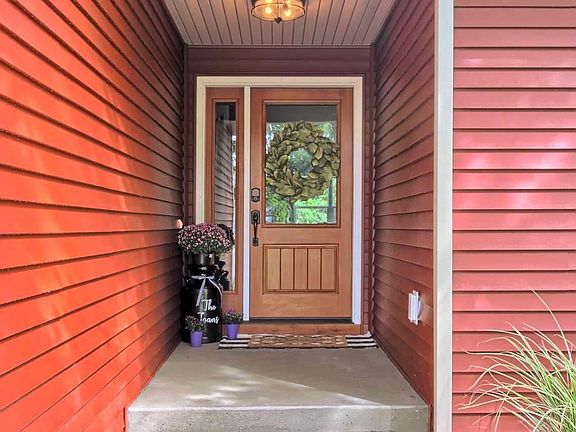 5th image of 9870 Westwood Dr