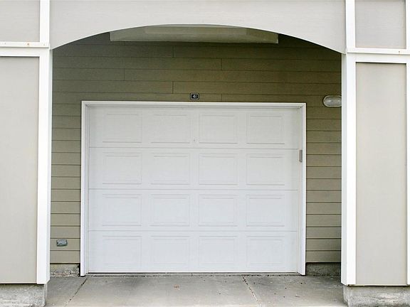 2nd image of 2748 McKnight Crossing Ct