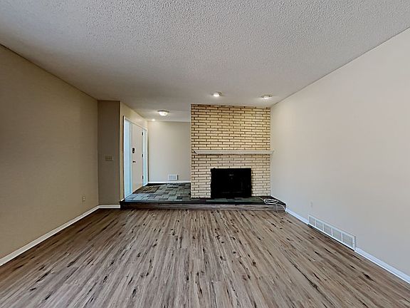 5th image of 1475 Smith Ave S