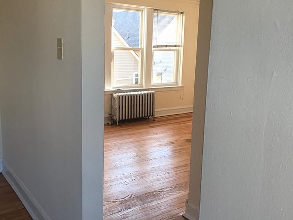 2nd image of 2944 N Albany Ave #442