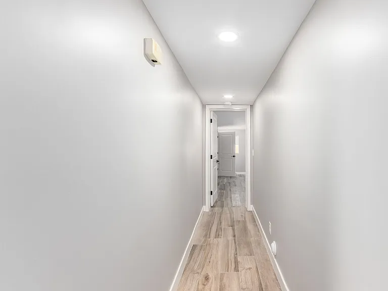 507 E Wesleyan Dr — Photo 8