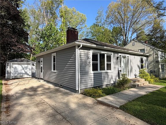 4th image of 614 N Willow St