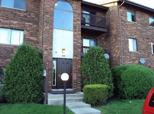 732 Inland Cir APT 301, Naperville, IL 60563