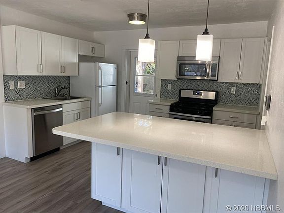 3rd image of 812 E 12th Ave