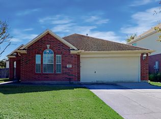 903 Chase Lock Dr, Bacliff, TX 77518